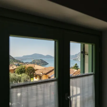 Artistic House On The Iseo * Sulzano