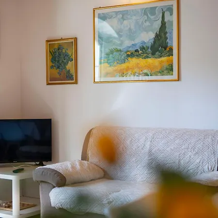 Apartment Artistic House On The Iseo