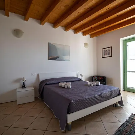 Apartment Artistic House On The Iseo *